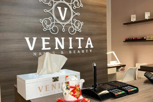 Dokonalé řasy vám zajistí kosmetický salon Praha 1 – Venita Nails & Beauty